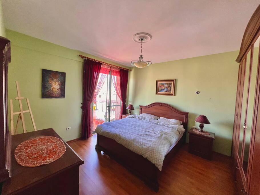 Central Tirana Flat Near Bazaar 外观 照片