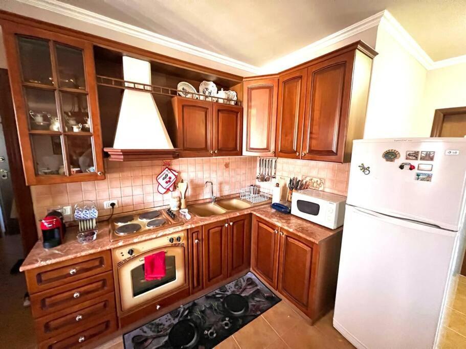 Central Tirana Flat Near Bazaar 外观 照片