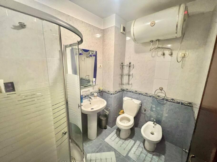 Central Tirana Flat Near Bazaar 外观 照片