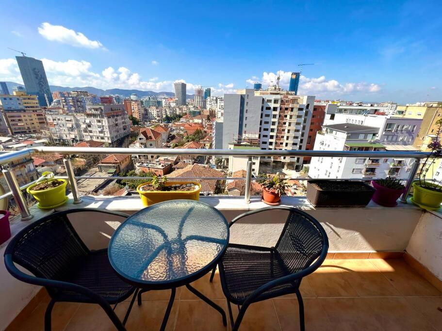 Central Tirana Flat Near Bazaar 外观 照片
